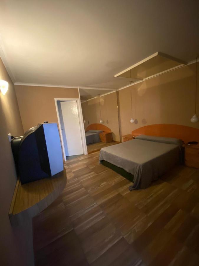 Hotel-Alojamiento Candilejas Paraná Zewnętrze zdjęcie